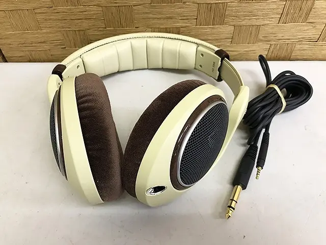 東京都 世田谷区にて Sennheiser/ゼンハイザー ヘッドホン HD-598 を店頭買取しました