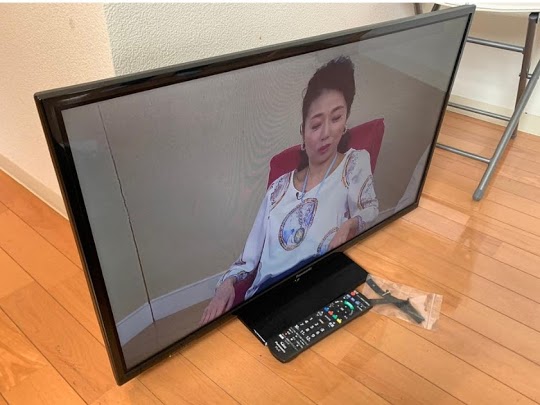 大和市にて 液晶テレビ パナソニック TH-32D300 2016年製 を出張買取致しました