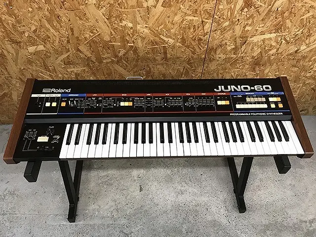 神奈川県 川崎市にて ローランド/Roland JUNO-60 シンセサイザー ハードケース/スタンド付き を出張買取しました