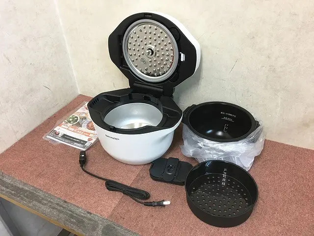 神奈川県 海老名市にて シャープ 水なし自動調理鍋 KN-HW16G-W を出張買取しました