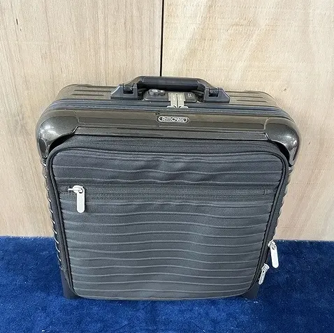 相模原市にて リモワ サルサデラックス ハイブリッド 30L スーツケース を出張買取しました