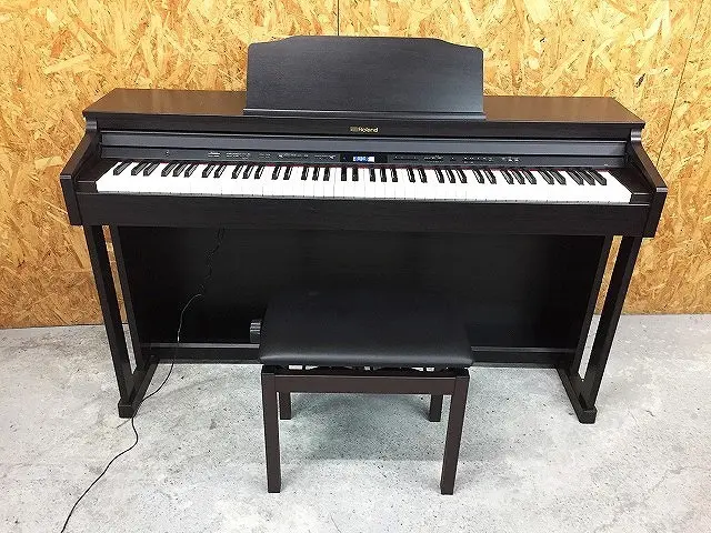 東京都 立川市にて Roland 88鍵盤 電子ピアノ HP601-CR 2018年製 椅子付き を出張買取しました
