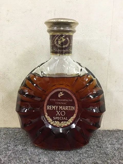 東京都 府中市にて REMY MARTIN/レミーマルタン XO スペシャル 700ml コニャック を出張買取しました