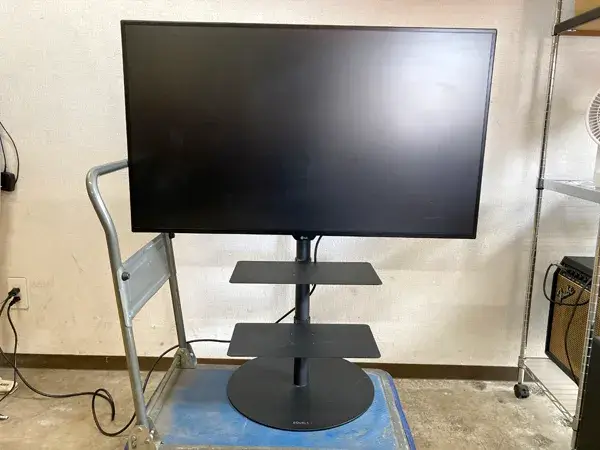 モニター　LG　43UN700（台セット）