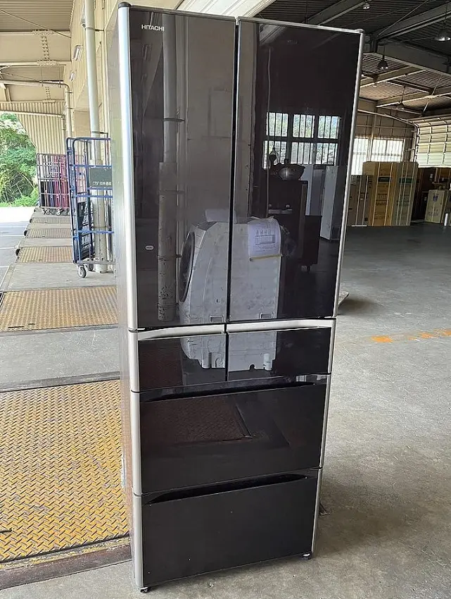 横浜市 保土ヶ谷区にて 日立 6ドア冷蔵庫 R-G5200E 2015年製 を出張買取しました