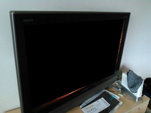 液晶テレビ