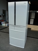 府中市にて大型冷蔵庫［ 470L/NR-F477TM-W ］を出張買取いたしました。