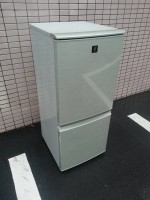 日野市にて２ドア冷蔵庫【SJ-PD14T-N】を出張買取いたしました。