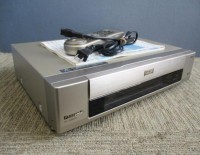 日野市にてパナソニックのS-VHSデッキ【NV-SB800W】を出張買取いたしました。