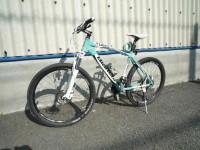 八王子市にてビアンキのロードバイク【KUMA5100】を出張買取いたしました。