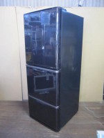 日野市にてSHARPの３ドア冷蔵庫【SJ-PW31X-T】を出張買取いたしました。