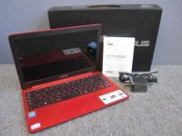 日野市にてASUSのノートパソコン【X205TA-B-RED】を出張買取いたしました。