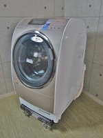 東京都中央区で日立製ドラム式洗濯機[BD-V9600L]を出張買取いたしました。