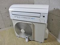 東京都世田谷区で東芝製エアコン［RAS-5624D］を買取ました。