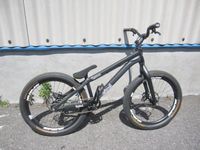 八王子店にて BMX Inspired Skye Team V3 を買取致しました買取致しました