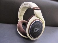 中央区にてゼンハイザー[HD598]ヘッドフォン買取いたしました。