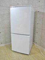 中央区にて冷凍冷蔵庫【シャープ SJ-D14B】を買取致しました。