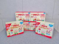 八王子店にて明治 ほほえみ 800g×2缶パック×4箱 らくらくキューブ 48袋×2箱を買取しました。