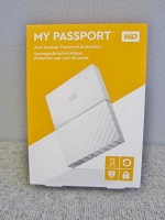 大和市にて WD MY PASSPORT ポータブルハードディスク 2TB [WDBYFT0020BWT-WESN] を店頭買取致しました