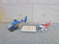 世田谷区にて ヘリコプター EC135 N302FD 2点セット を店頭買取致しました