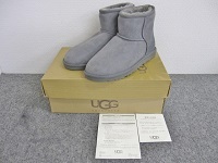 三鷹市にて UGG ムートンブーツ 23.0cm を買取ました