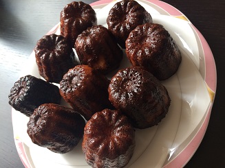 【差し入れ】カヌレを焼きました