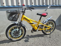 八王子市にて ドゥカティ 子供用自転車 イエロー を買取ました