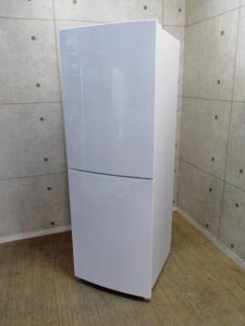 冷蔵庫　ハイアール　JR-NF218A-W　2017