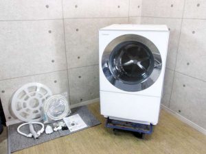 パナソニック Cuble 10㎏ 右開き ドラム式洗濯乾燥機 NA-VG1000R 2016年製
