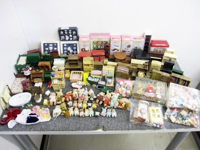 大和市にてシルバニアファミリー 人形 家具 小物 まとめセットを店頭買取しました