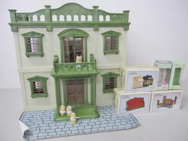 小平市にてシルバニアファミリー アーバンハウス 家具 人形セットを出張買取しました