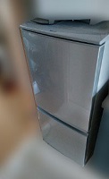 目黒区にて シャープ 冷蔵庫 SJ-D14A-S を買取ました