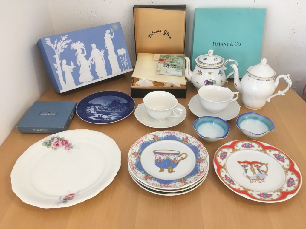 【中古食器 買取】捨てずに手放す!箱無し食器もまとめて海外リユース 【中古食器 買取】捨てずに手放す!箱無し食器もまとめて海外リユース