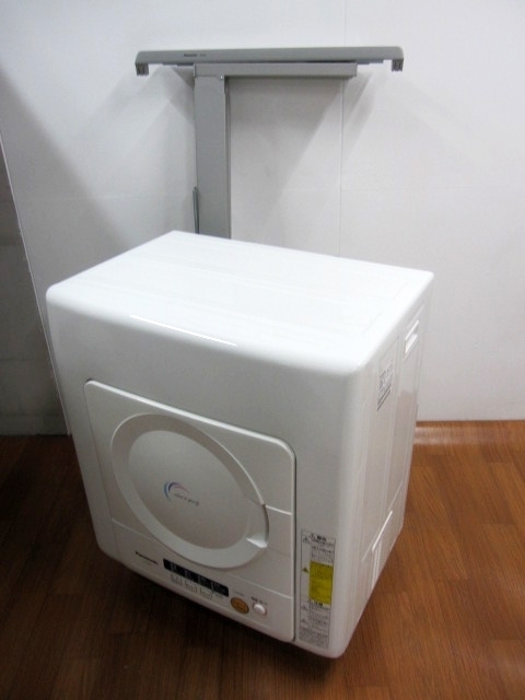 世田谷区にて パナソニック 4kg 衣類乾燥機 NH-D402P 2016年製 を買取