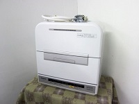 世田谷区にて パナソニック 食器洗い乾燥機 NP-TM6 を買取ました