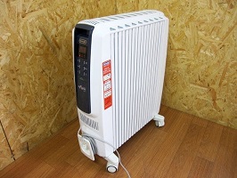 世田谷区にて デロンギ オイルヒーター TDDS0915BL を買取ました