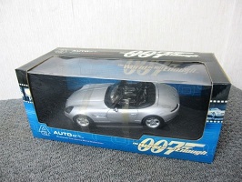 大和市にて オートアート 007 BMW Z8 ジェームス・ボンドカー を店頭買取しました