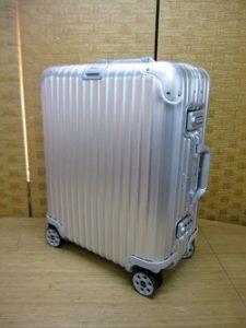 リモワ 4輪 45L トパーズ 923.56.00.4 スーツケース