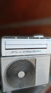 東芝 エアコン RAS-255SP