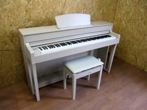 ヤマハ グラビノーバ 電子ピアノ CLP-635W