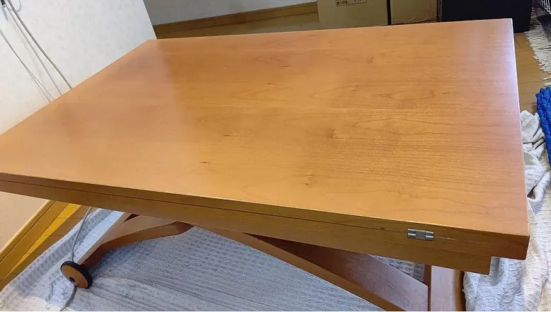 東京都 世田谷区にて カリガリス 折りたたみ昇降式テーブル コヌビア MASCOTTE を出張買取しました