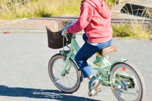 自転車と子供