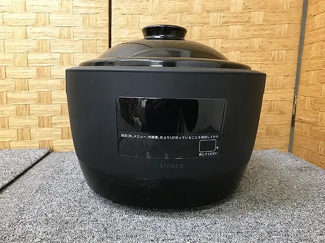 東京都 目黒区にて siroca かまどさん電気 全自動炊飯土鍋 SR-E111 2018年製 を出張買取しました