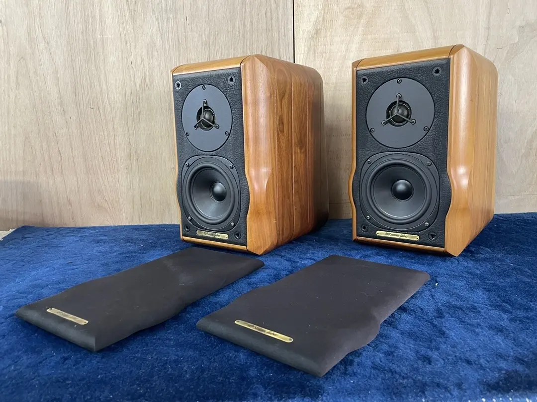 横浜市 戸塚区にて Sonus Faber/ソナスファベール MINIMA AMATOR スピーカー ペア を出張買取しました