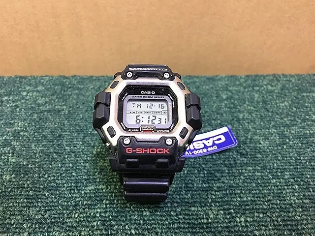 神奈川県 横浜市にて CASIO/カシオ G-SHOCK 腕時計 1288 DW-8300 を出張買取しました