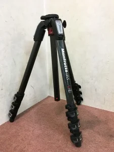 横浜市 中区にて Manfrotto/マンフロット プロカーボン 三脚 055 CF 4段 を出張買取しました