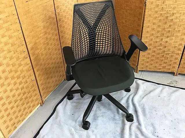 神奈川県 相模原市にて ハーマンミラー SAYL Chair/セイルチェア OAチェア を出張買取しました