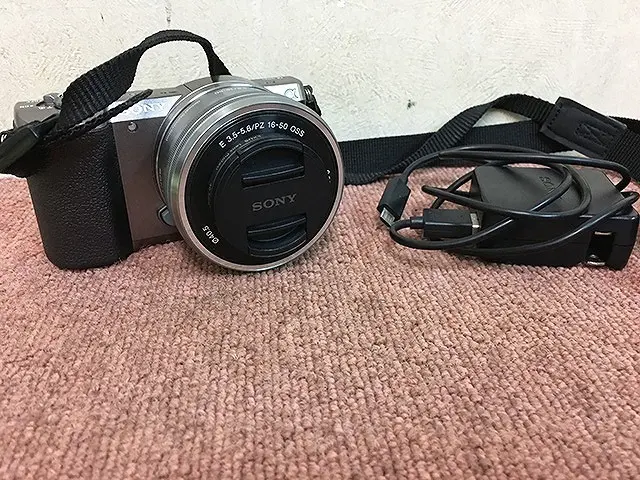 東京都 目黒区にて SONY ミラーレス一眼カメラ α5100 ILCE-5100 SELP1650 を出張買取しました