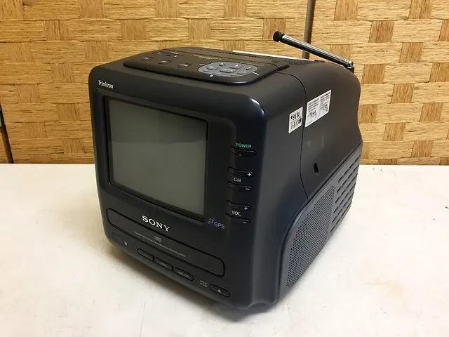 東京都 八王子市にて SONY トリニトロン 6インチ ポータブルテレビ  KVD-6NV1 を店頭買取しました