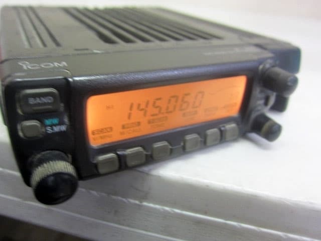 ICOM/アイコム アマチュア無線機 IC-207